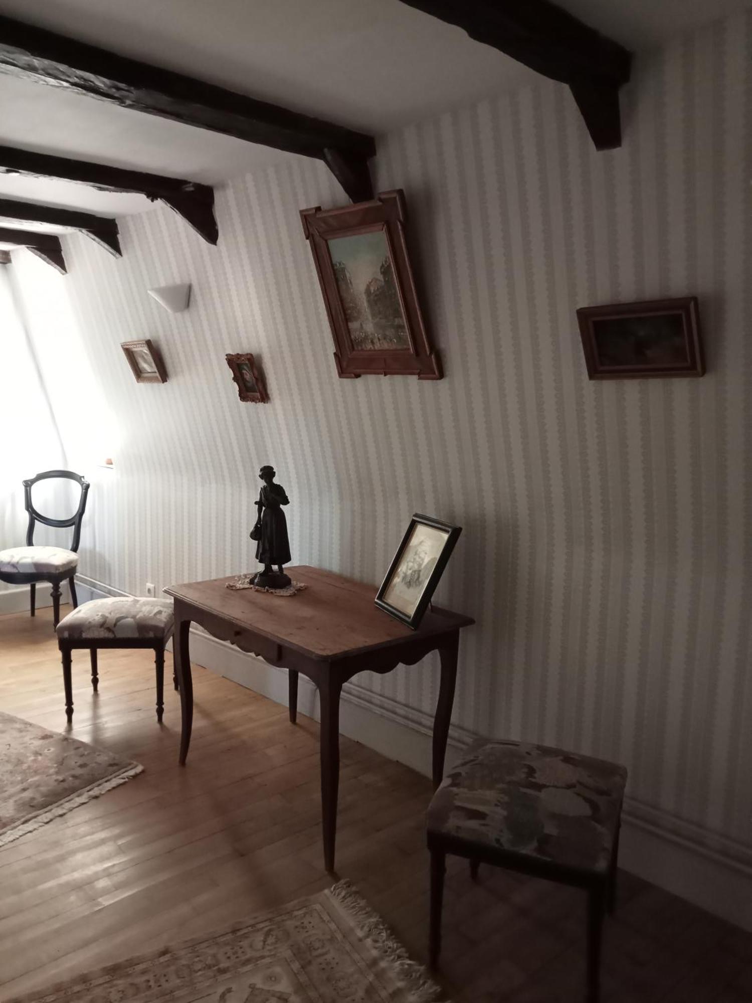 Chateau De Vassinhac Chambres D'Hotes Collonges La Rouge 객실 사진